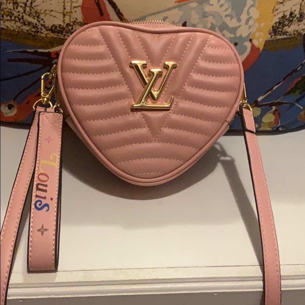 Cross body heart bag